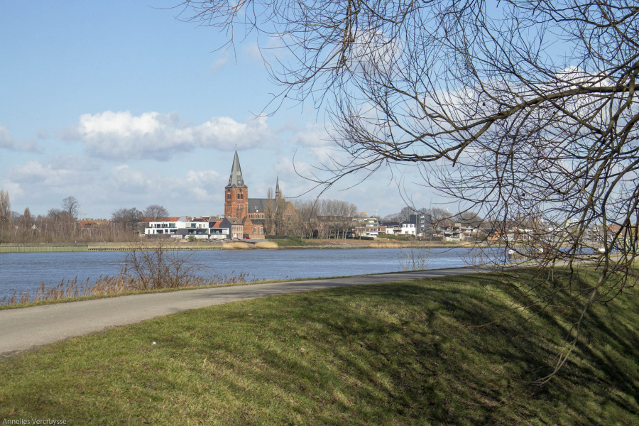 wandelen langs de schelde